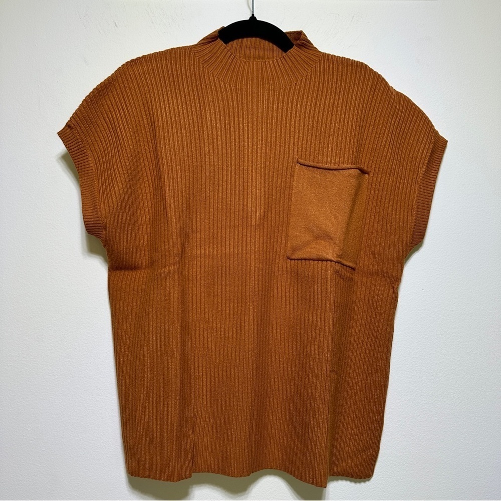 Burnt Orange Mock Neck Sleeveless Sweater Top L Ribbed Knit NWOT Pocket